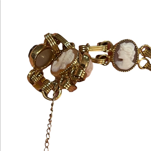 Vintage 12k Gold filled multi cameo texture link bracelet - Picture 5 of 9